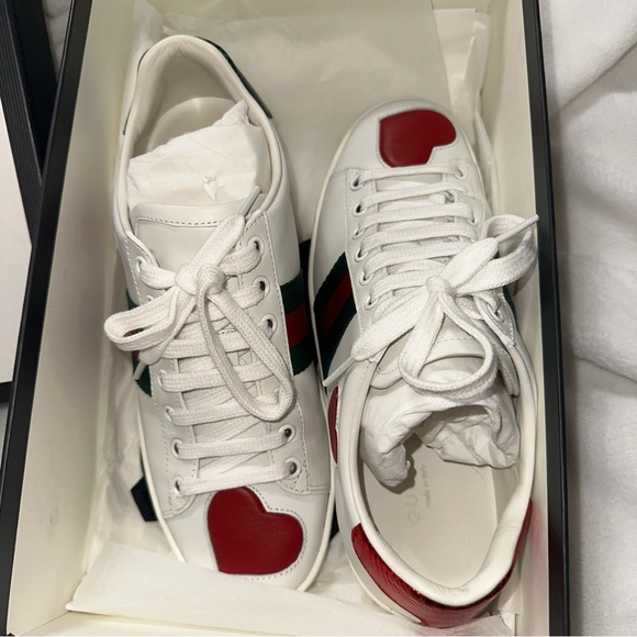 Gucci White Sneakers with Red Heart Accents - Picture 11 of 13